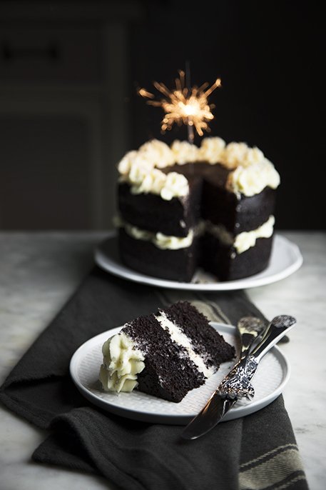 torta al cioccolato con crema al cioccolato bianco