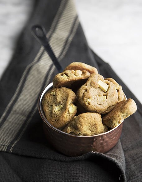 Biscotti alle mele semplici da preparare_02