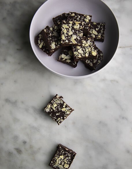 Fudge proteici al cacao e caramello salato_01 Fudge proteici al cacao e caramello salato