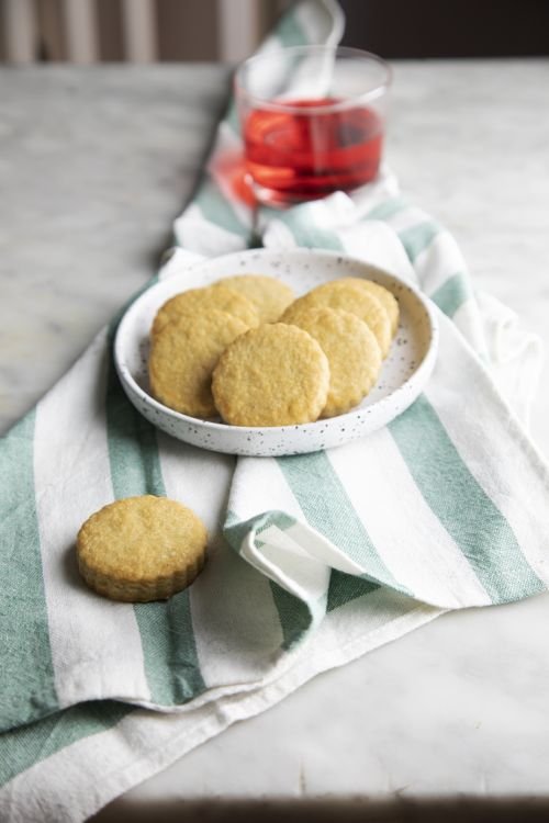 Biscotti salati al rosmarino e burro nocciola